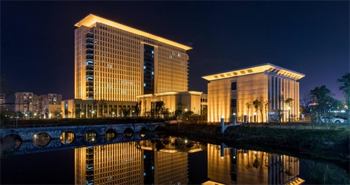 亮化工程需要具備哪些技術要求？需要什么樣的亮化資質才能承接亮化工程？